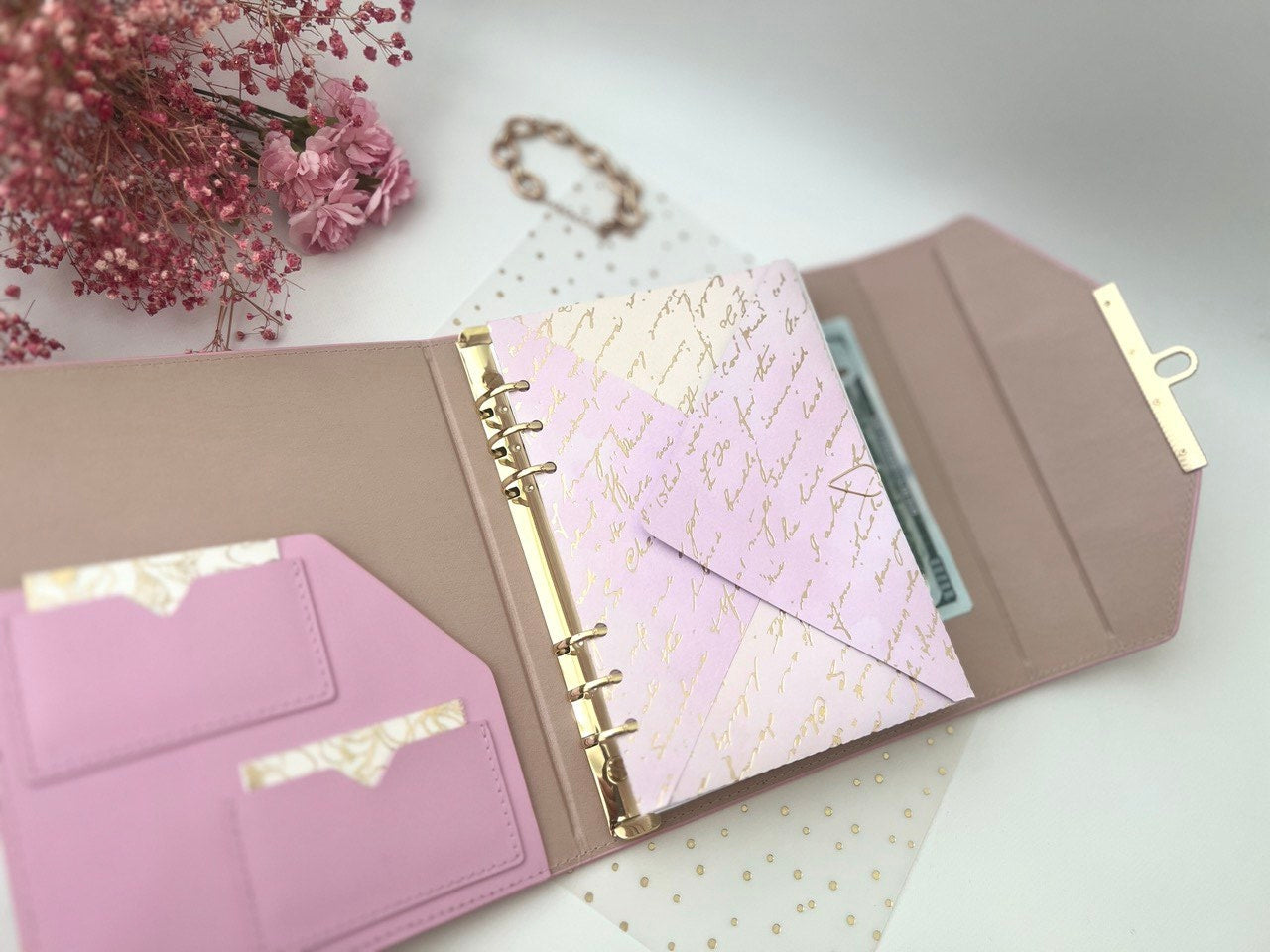 Hard cover A5 pink.
