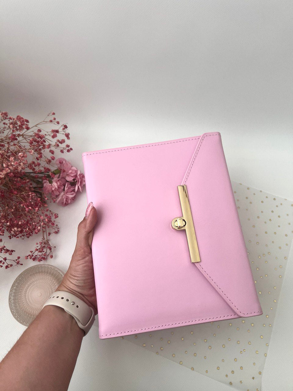 Hard cover A5 pink.
