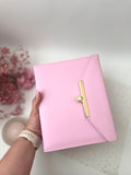 Hard cover A5 pink.