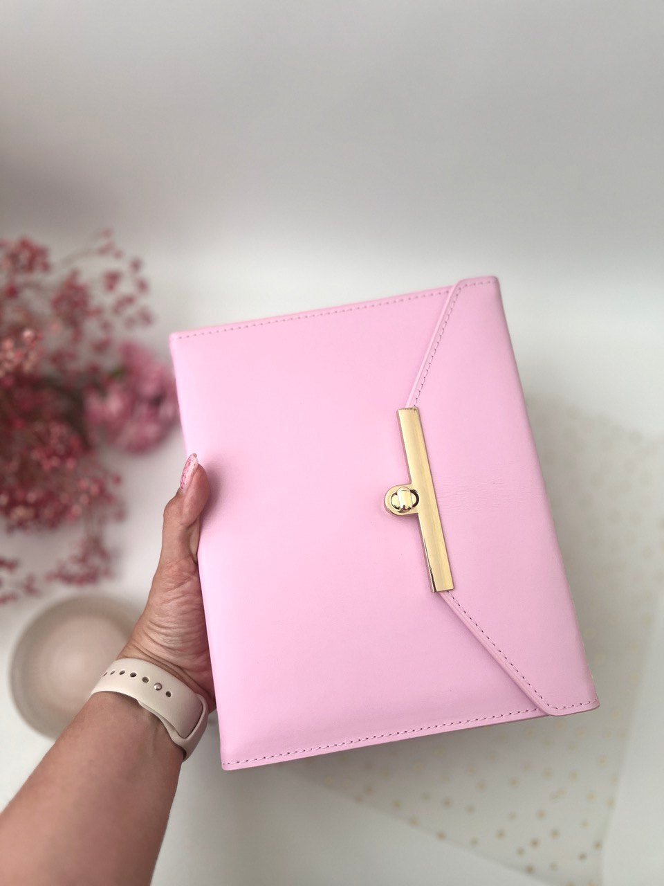 Hard cover A5 pink.