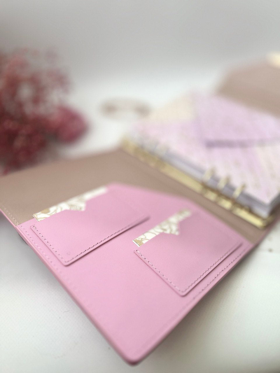 Hard cover A5 pink.