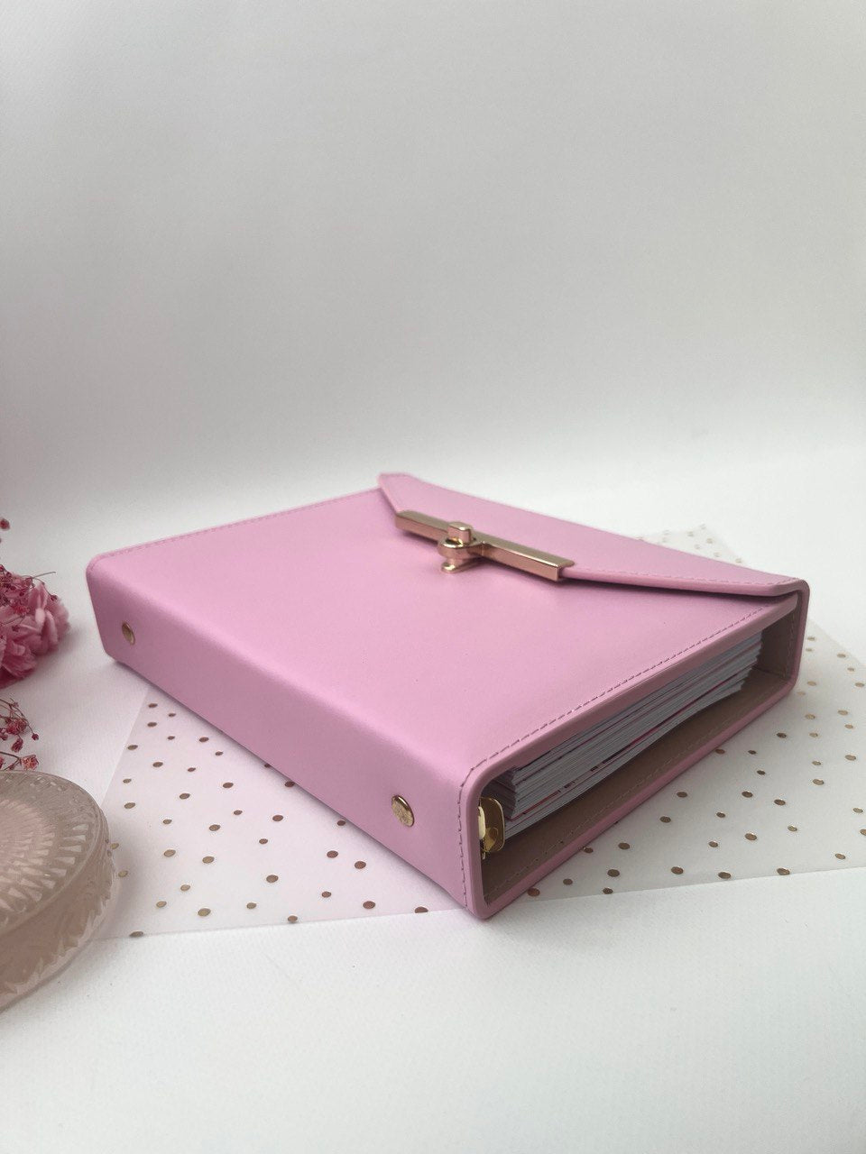 Hard cover A5 pink.