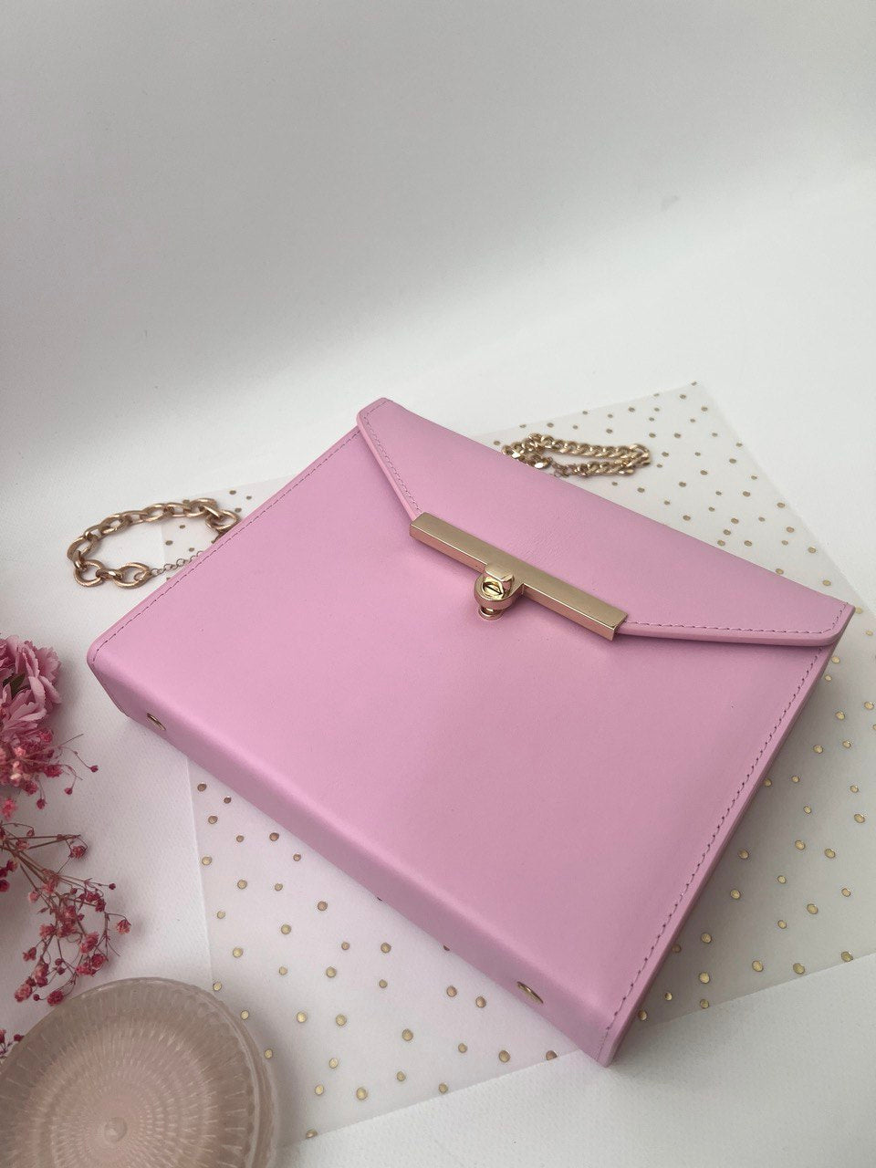 Hard cover A5 pink.