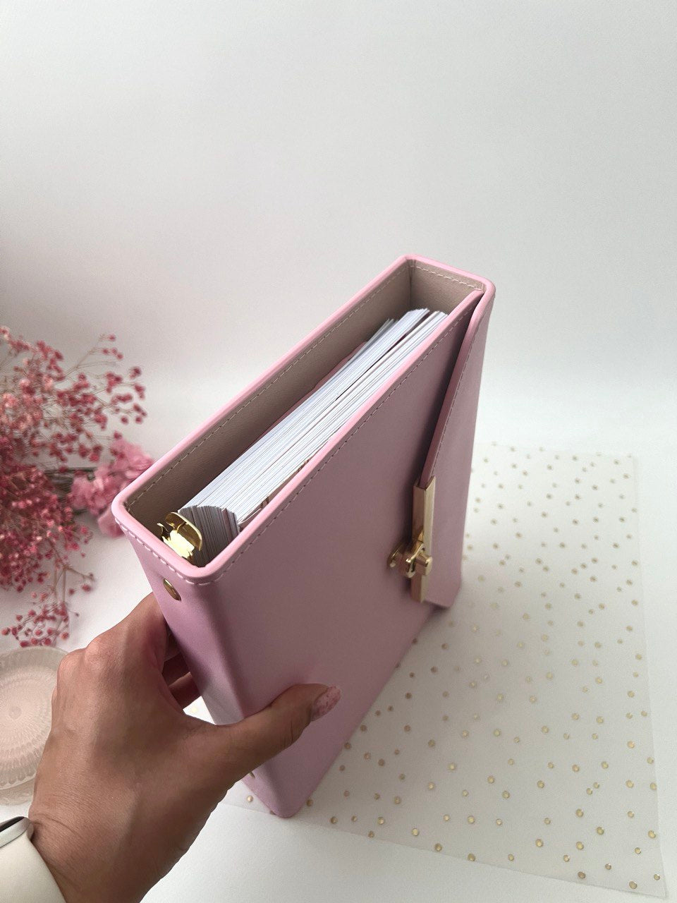 Hard cover A5 pink.