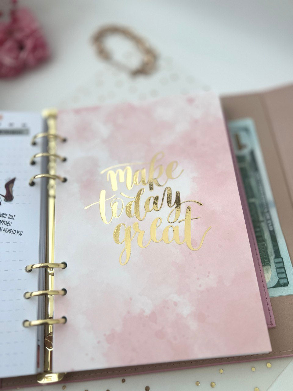 Hard cover A5 pink.