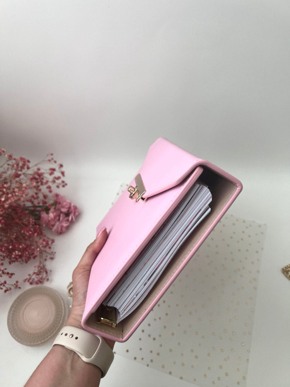 Hard cover A5 pink.