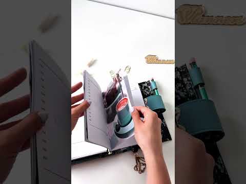 Flowers leather planner A5 binder.