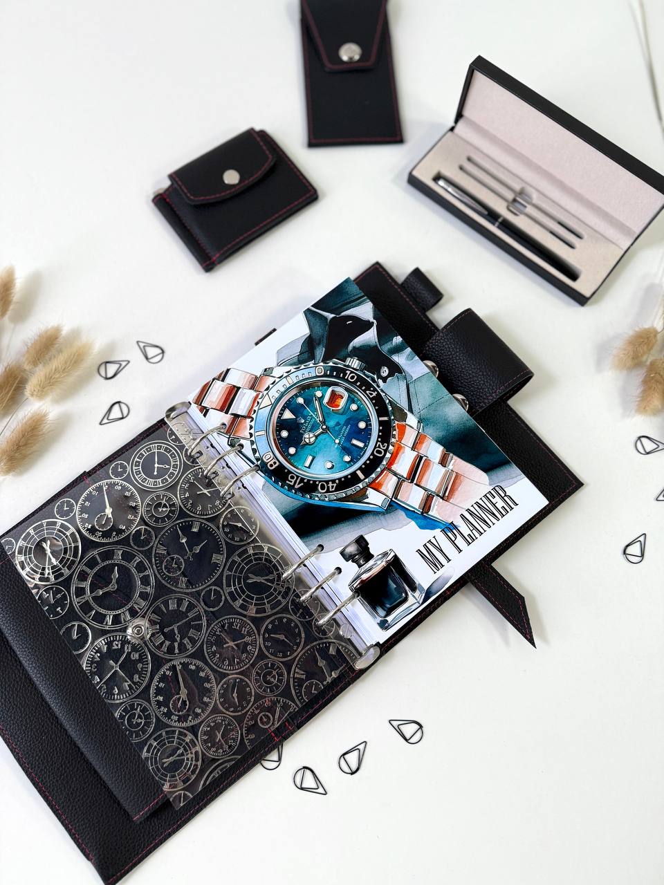 An exquisite and functional gift set for those who appreciate elegance and order.