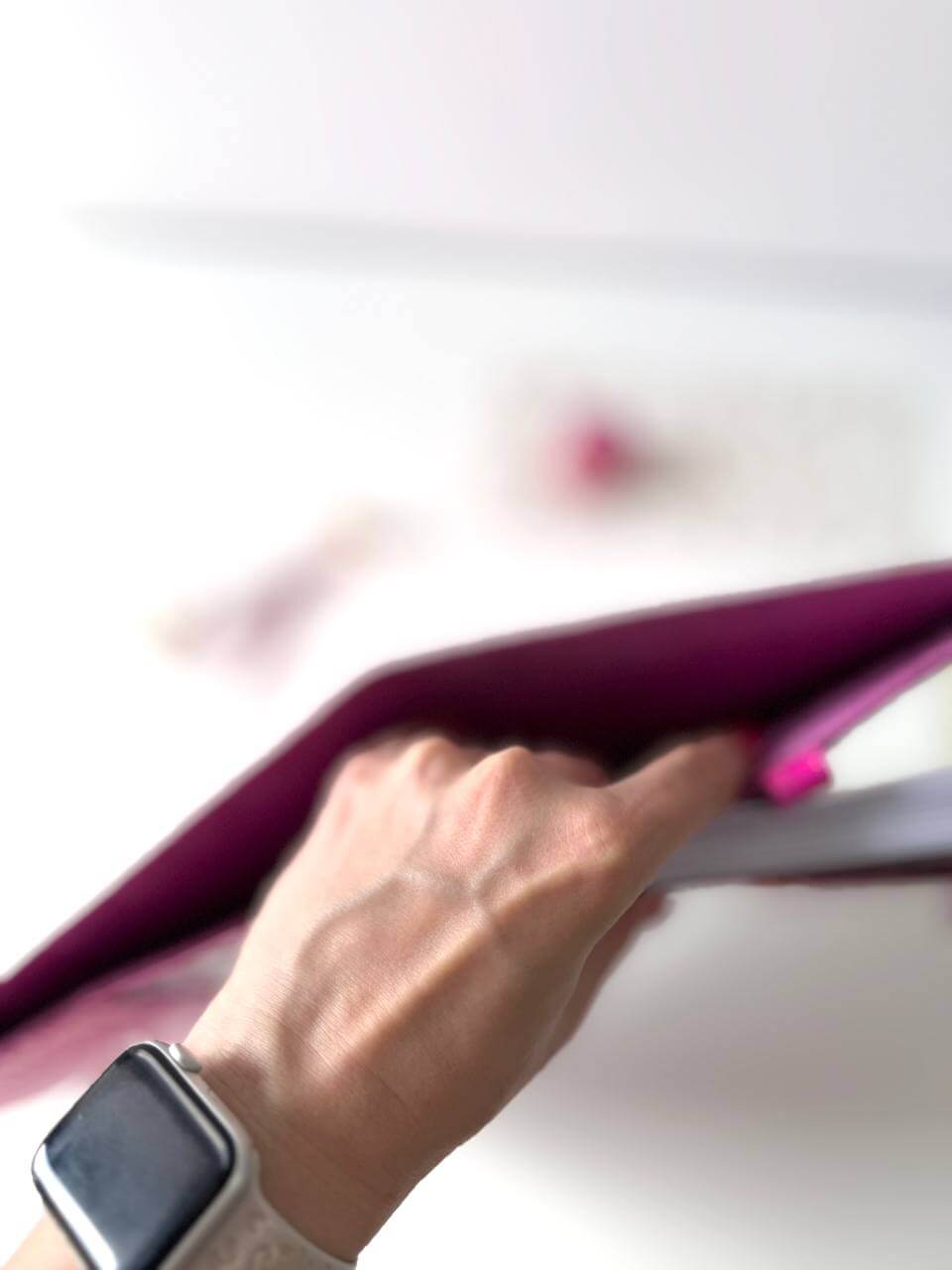 Hot pink leather planner A5 big binder weekly planning.