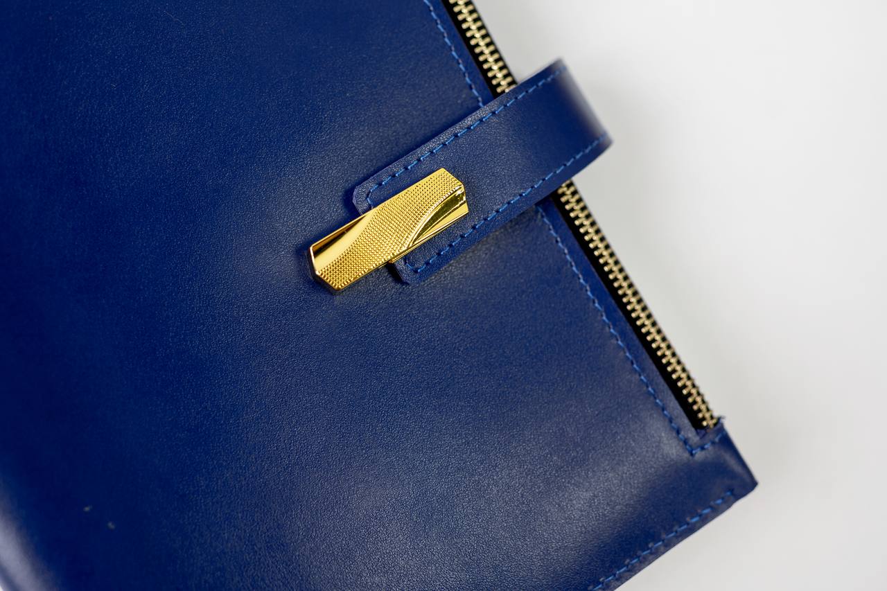Leather cover A5 - for documents A5 and A4 size.