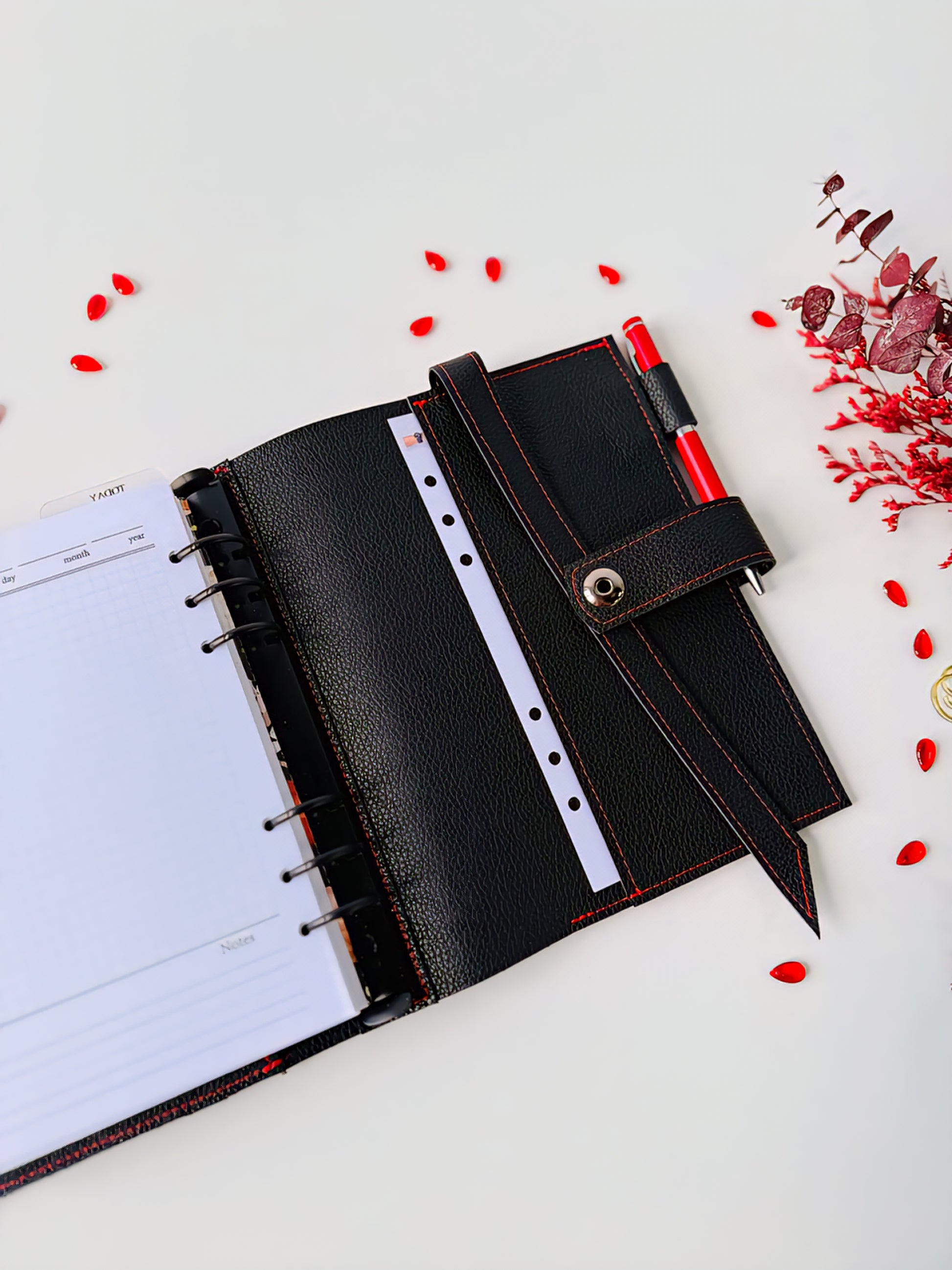 An exquisite and functional gift set for those who appreciate elegance and order.