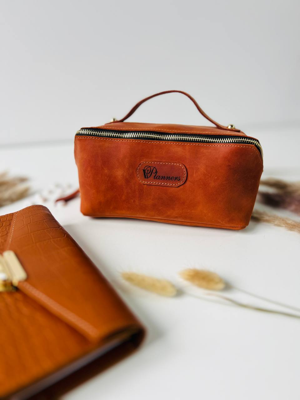 Bridesmaid gifts, Leather makeup bag, Mothers day gift, Personalized gift, Bridesmaid, Gift for her, pink cosmetic bag.