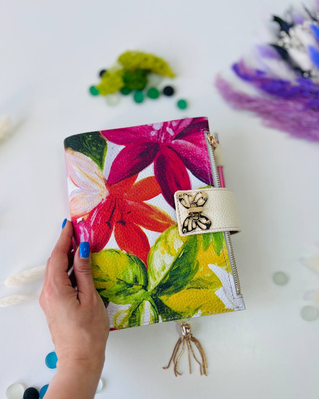 Flowers limited edition Leather Planner cover A5.