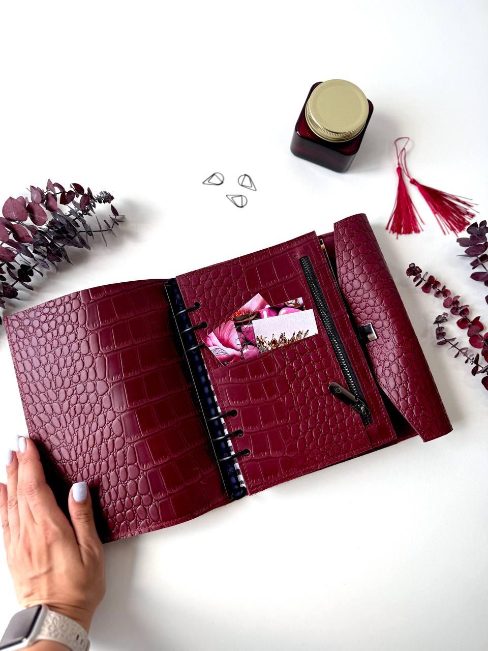 Classeur Agenda en cuir A5 pour documents format A4 et A5, couverture en cuir exclusive en édition limitée pour carnet, agendas couleur bordeaux de l'année.