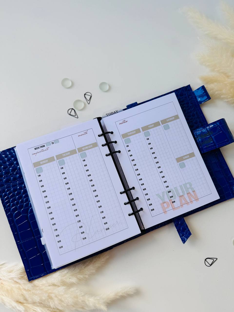 Personalized leather planner big binder A5- cover for documents A4 and A5 format.