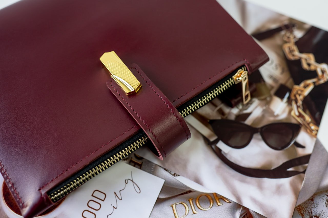 Leather cover A5 - for documents A5 and A4 size.