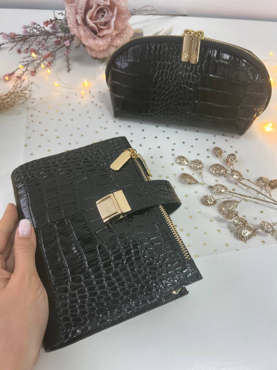 A6 leather double planner cover binder 6 rings binder, dated planner, leather planner, gift for her, medium size planner. With makeup bag.