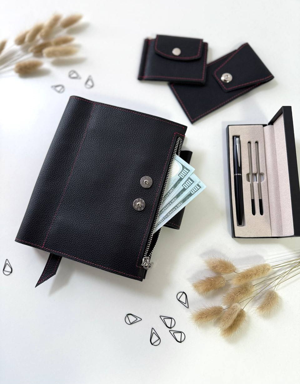 An exquisite and functional gift set for those who appreciate elegance and order.