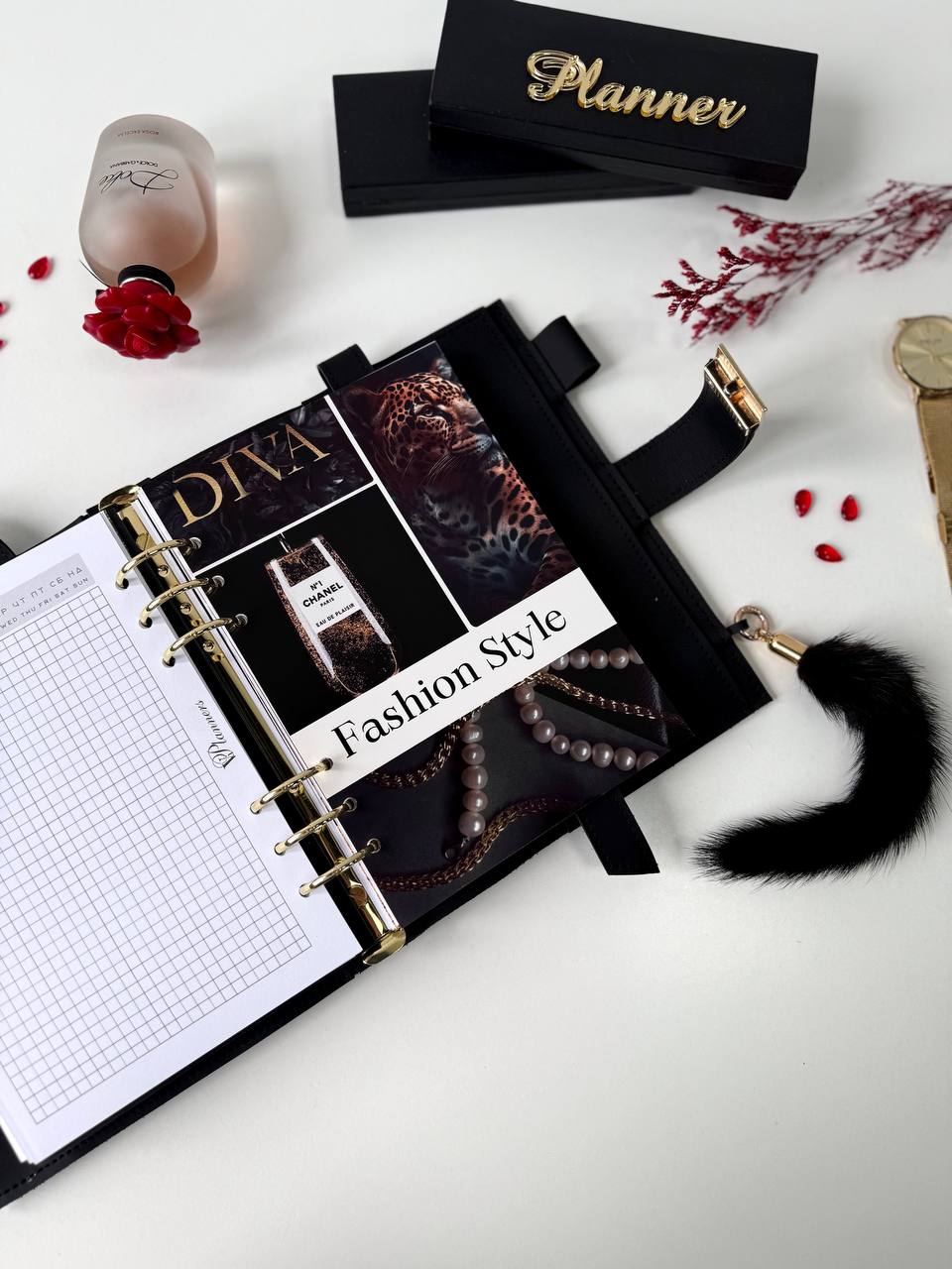 Midnight Luxe: Black & Gold A5 Leather Binder