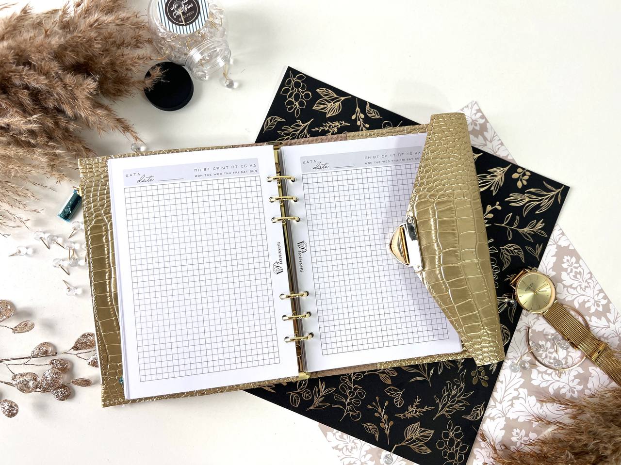 Gold leather notebookcoverA5withbigbinderrings. Perfect leather planner A5.