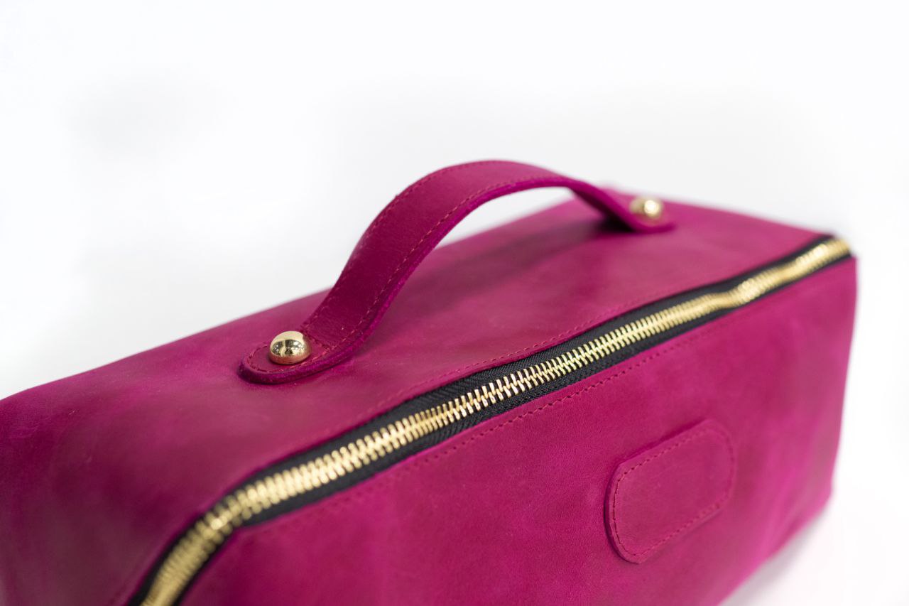 Bridesmaid gifts, Leather makeup bag, Mothers day gift, Personalized gift, Bridesmaid, Gift for her, pink cosmetic bag.