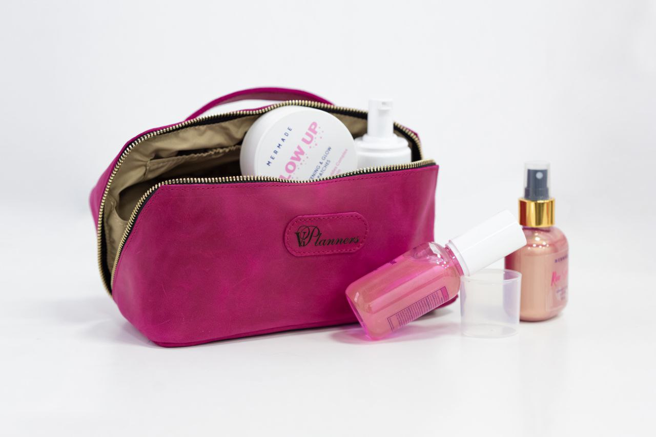 Bridesmaid gifts, Leather makeup bag, Mothers day gift, Personalized gift, Bridesmaid, Gift for her, pink cosmetic bag.