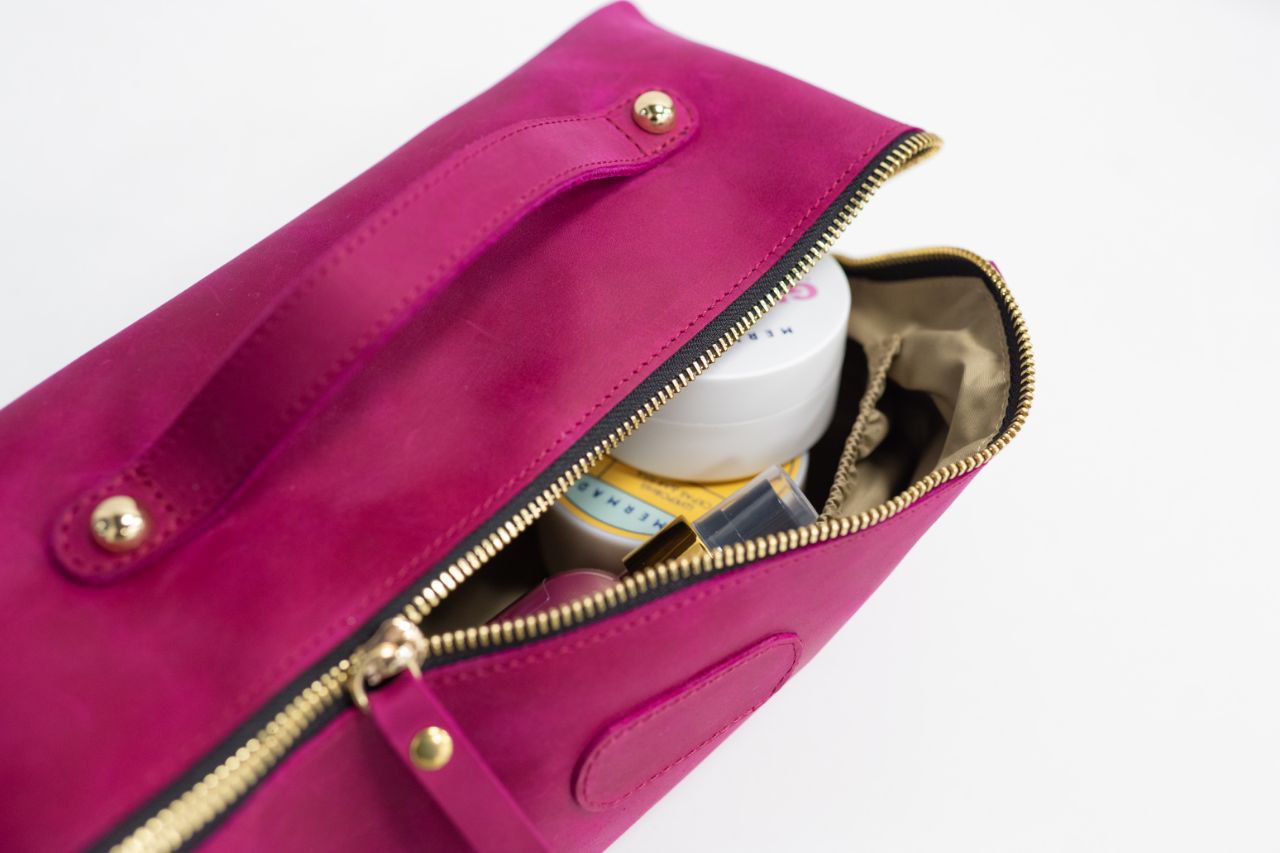 Bridesmaid gifts, Leather makeup bag, Mothers day gift, Personalized gift, Bridesmaid, Gift for her, pink cosmetic bag.