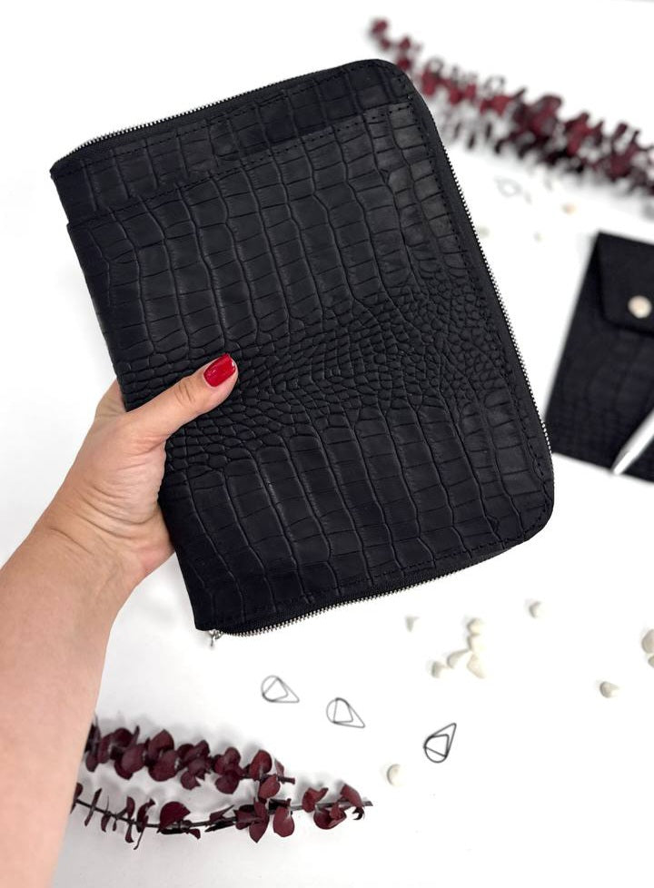Perfect Gift for Him | Handmade Genuine Black Leather A5 Zippered Planner Set with Pen Case