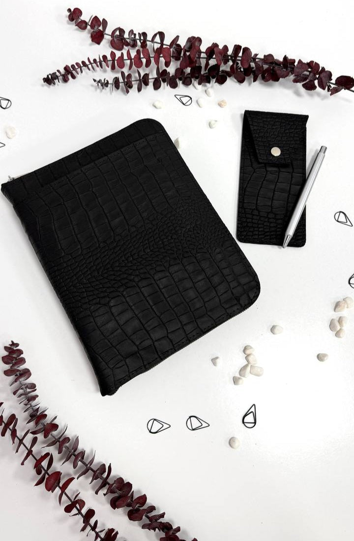 Perfect Gift for Him | Handmade Genuine Black Leather A5 Zippered Planner Set with Pen Case