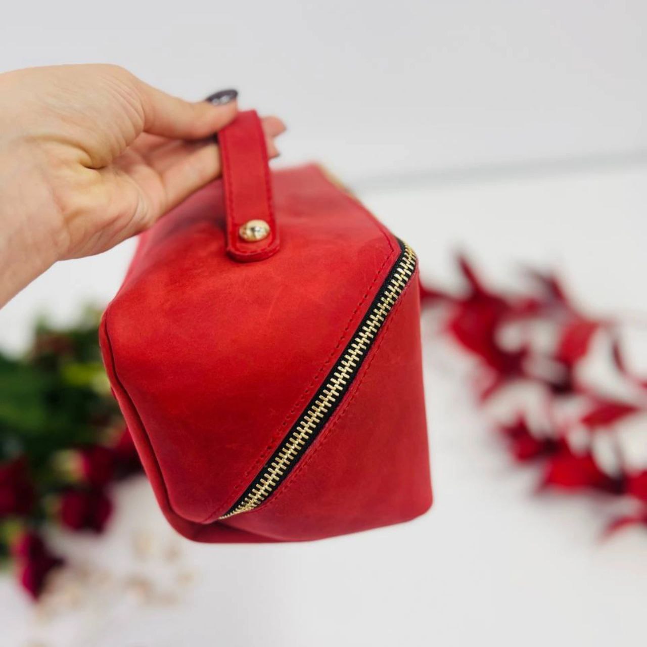 Bridesmaid gifts, Leather makeup bag, Mothers day gift, Personalized gift, Bridesmaid, Gift for her, pink cosmetic bag.