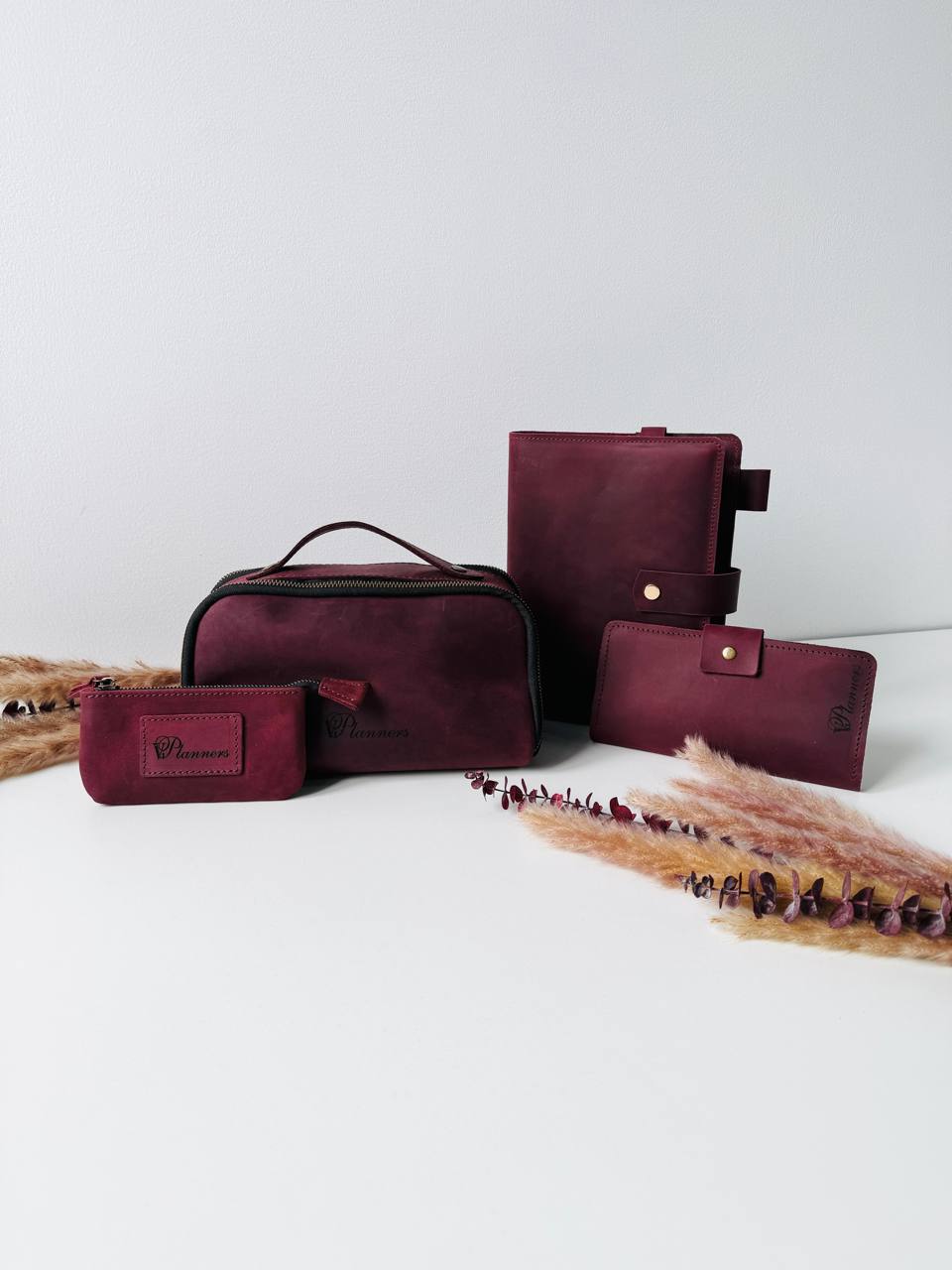 Luxury Leather Gift Set: Notebook, Wallet, Cosmetic Bag, Keychain - Personalized.