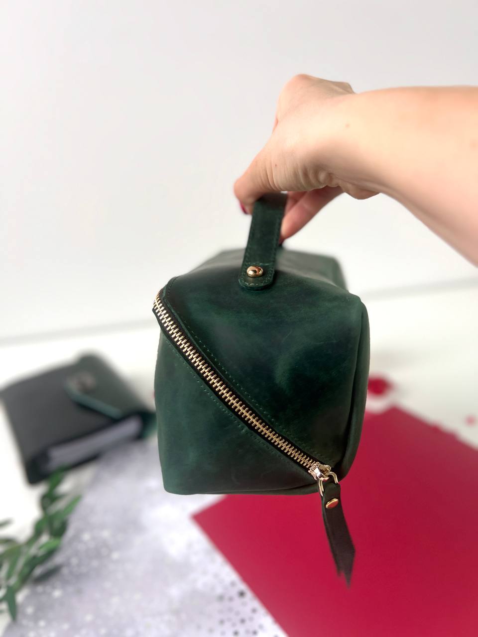 Bridesmaid gifts, Leather makeup bag, Mothers day gift, Personalized gift, Bridesmaid, Gift for her, pink cosmetic bag.