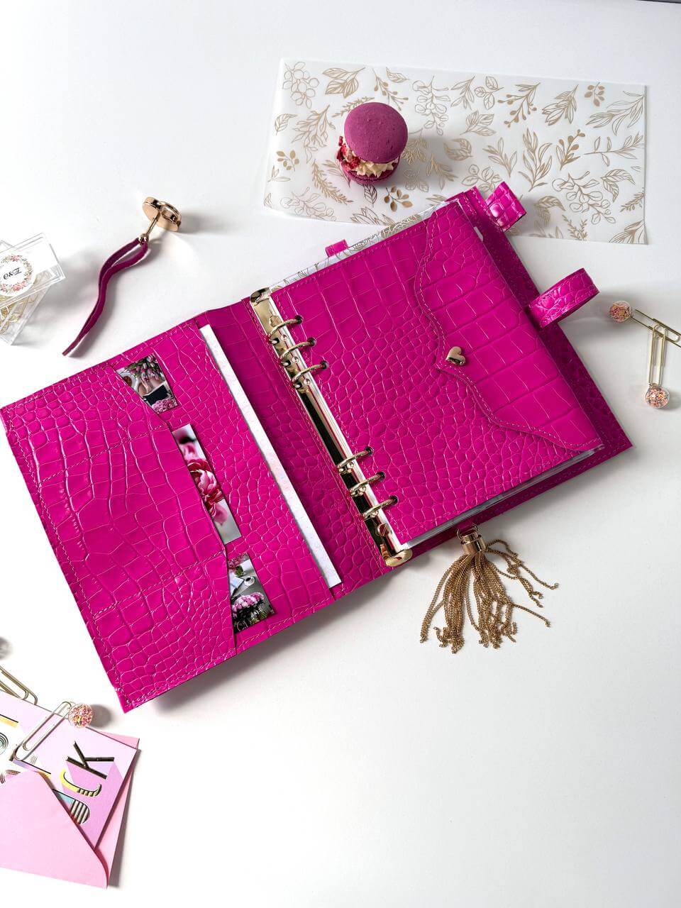 Hot pink leather planner A5 big binder weekly planning.