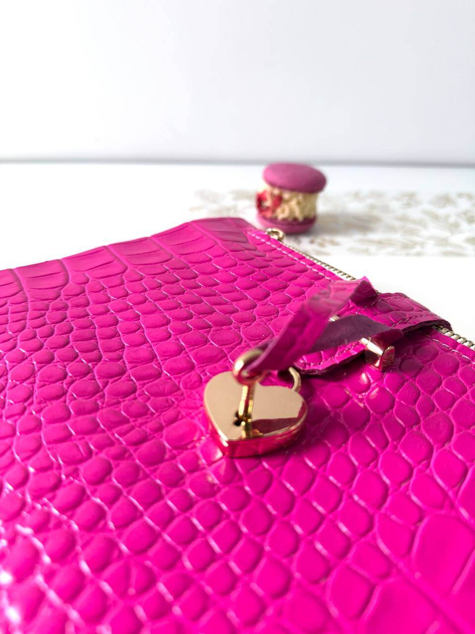 Hot pink leather planner A5 big binder weekly planning.