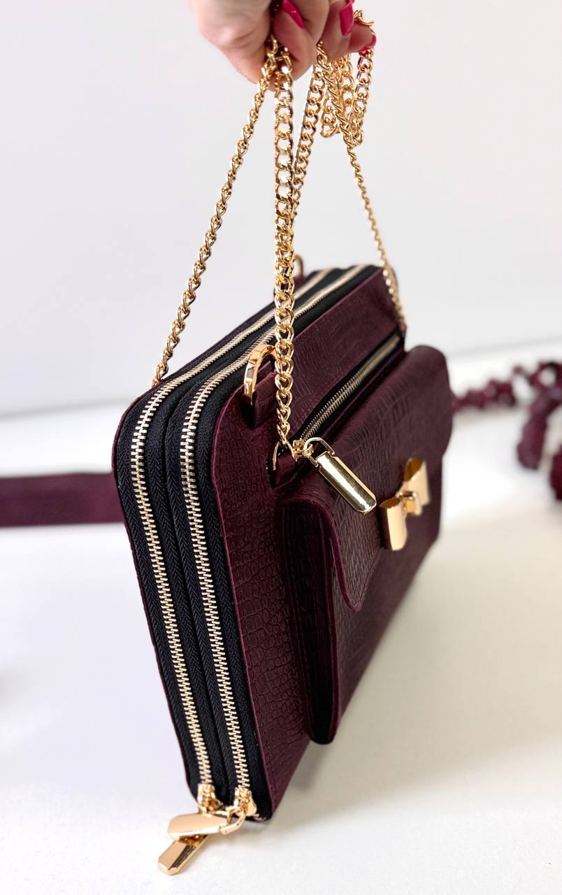 Discover the Perfect Union of Form and Function with Our Burgundy Croc A5 Bag-Planner